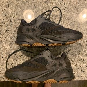 Yeezy Boost 700 ‘Utility Black’